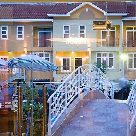 Royal Richester Hotel Accra Exterior foto